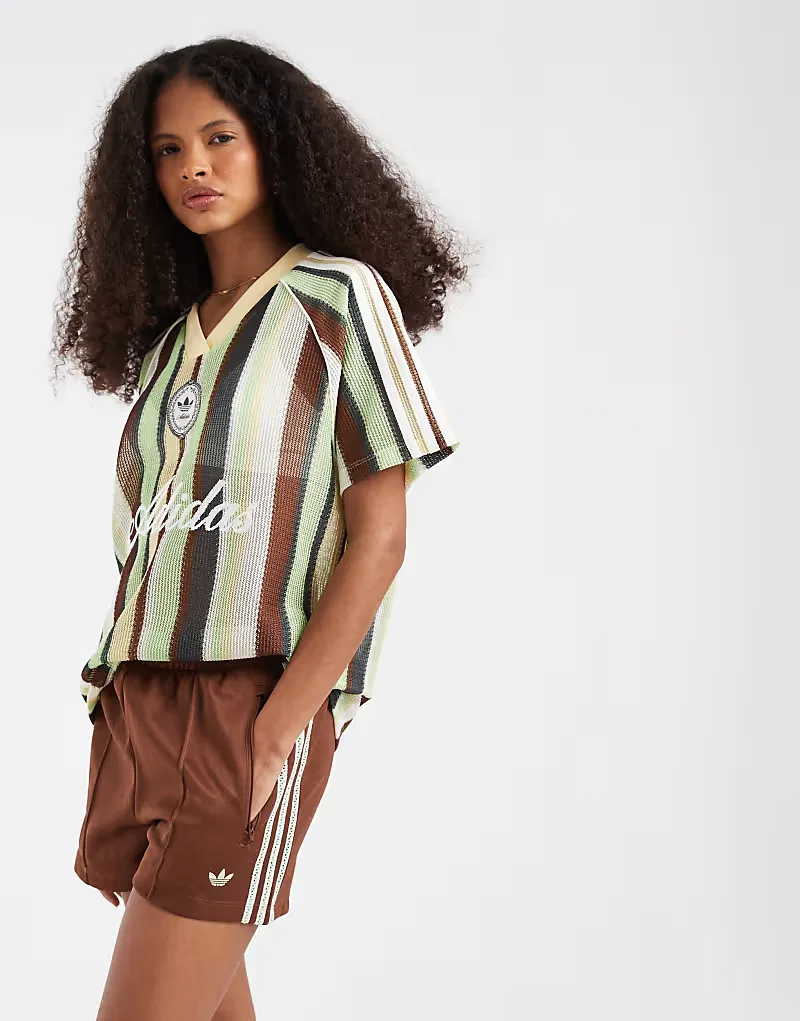 Вязаные крючком шорты Adidas Originals с тремя полосками, коричневый — фото 2