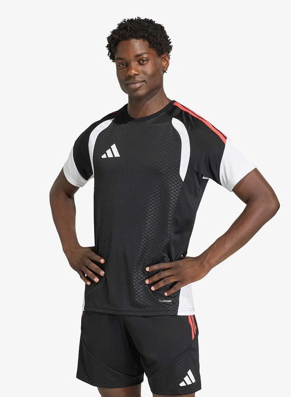 Футболка тренировочная Tiro 26 Adidas, черный