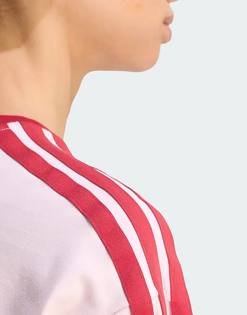 Футболка Adidas Sportswear Lux tiro свободного кроя с графическим принтом, ярко-розовый — фото 2