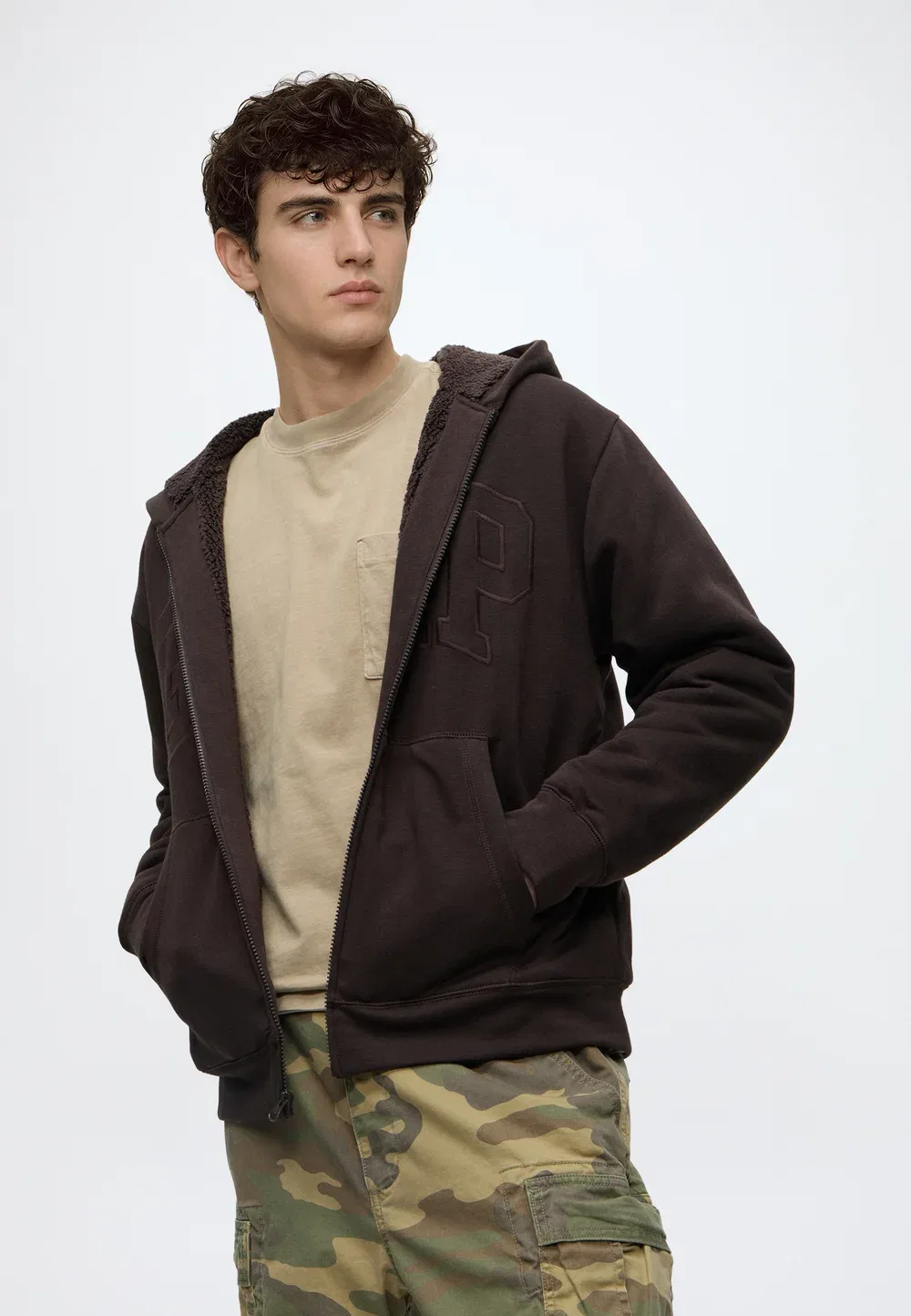 Свободные брюки-карго Gap, Green Camo — фото 4