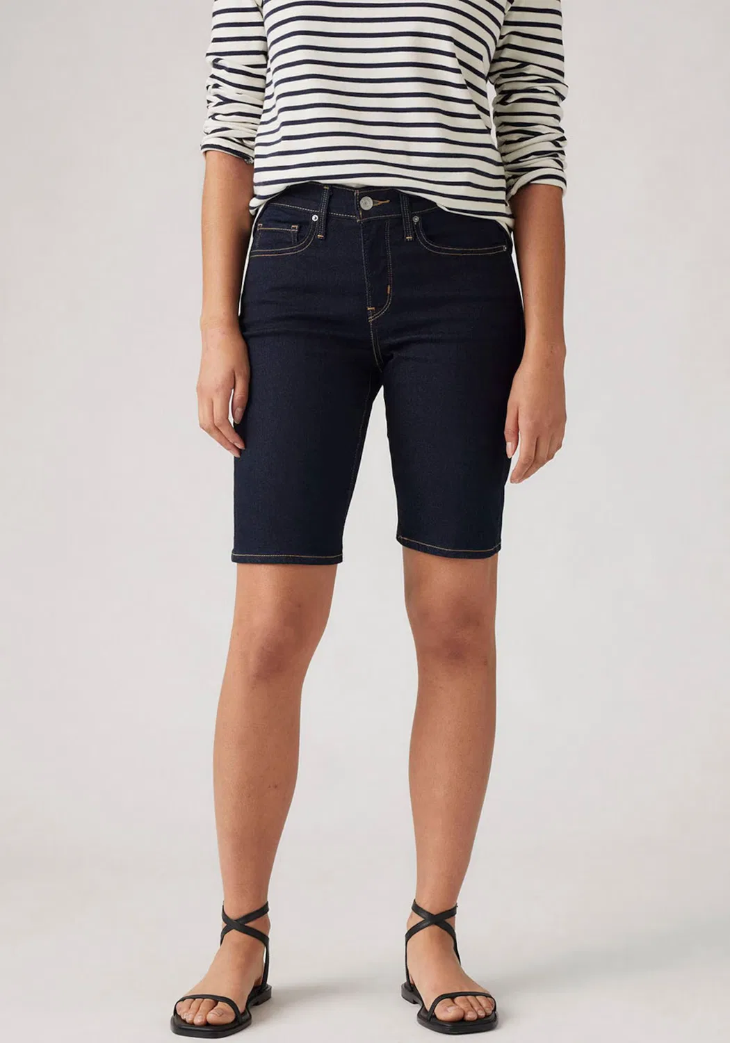 Джинсы облегающего кроя 'SHAPING BERMUDA' Levi'S , Night Blue — фото 2