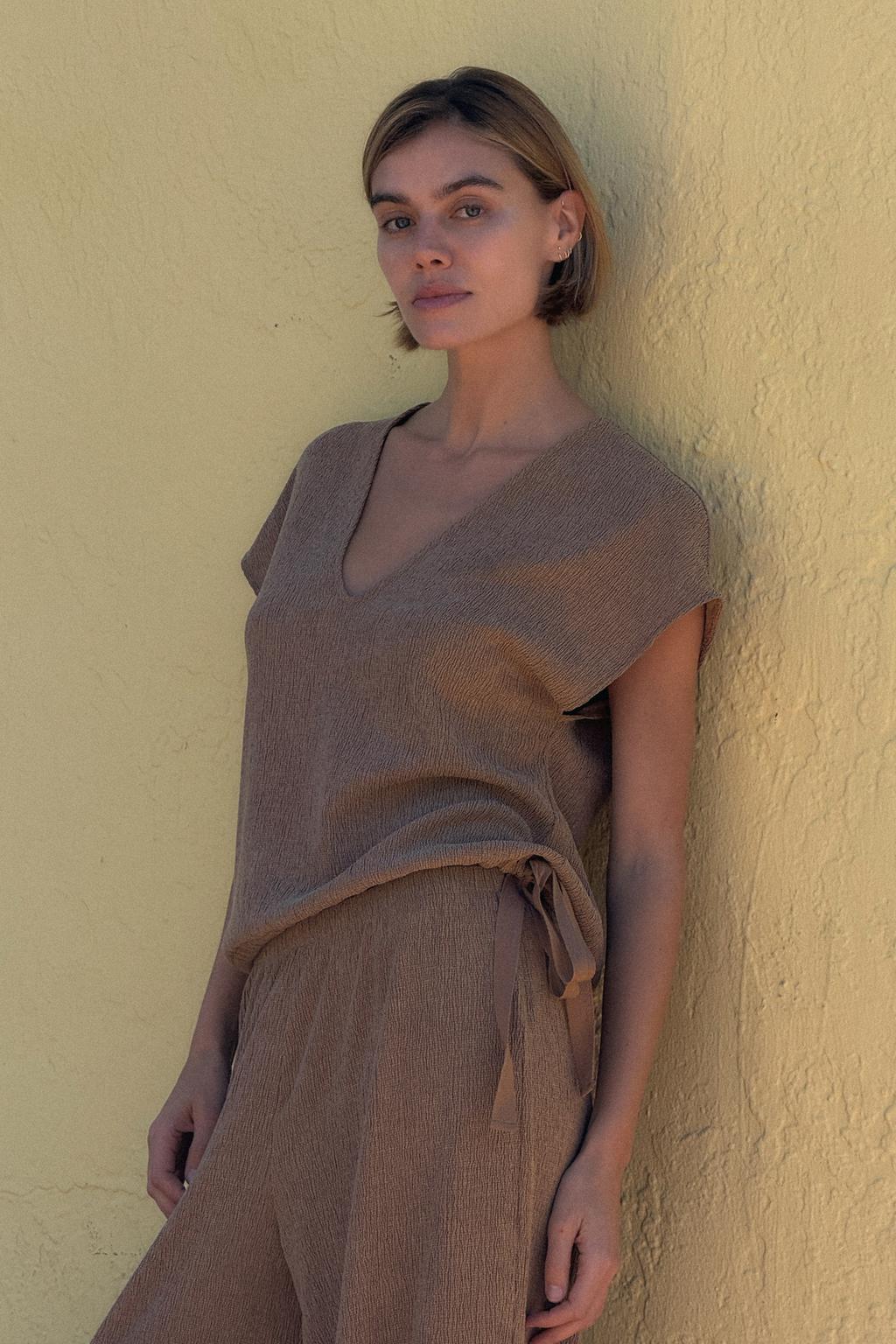 

Текстурированный топ с завязками ZARA, цвет Light brown