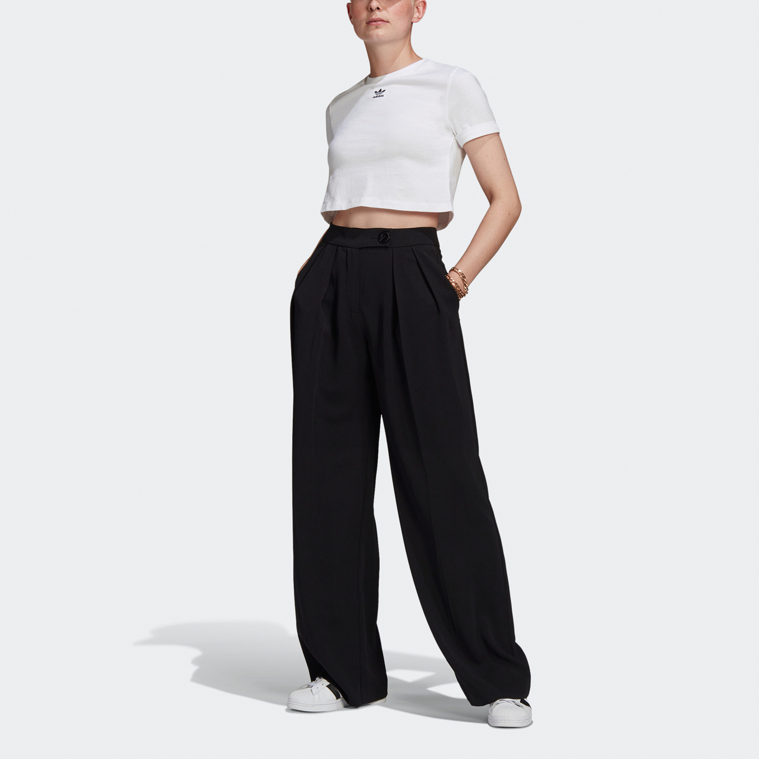 Футболка Adidas Originals Adicolor Classics Roll-Up Sleeve, белый — фото 3