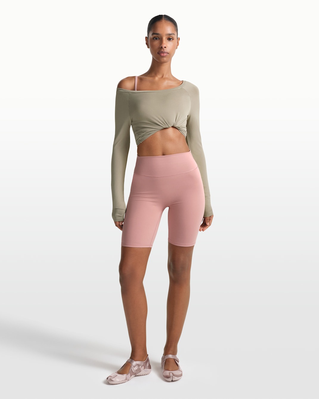 

Шорты Nike x SKIMS Matte Women's High-Waisted 7" Biker, розовый