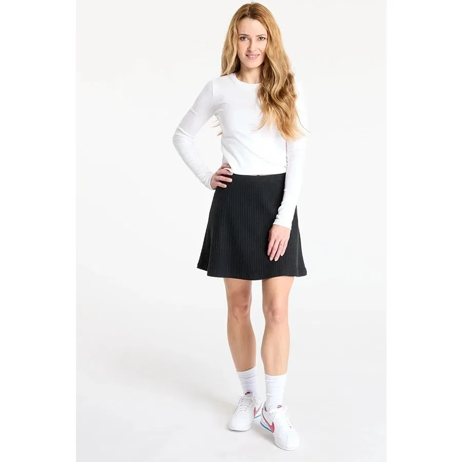 Женская мини-юбка из рибаны Nike Sportswear Chill Knit Ribbed Mini Skirt, Черный — фото 4