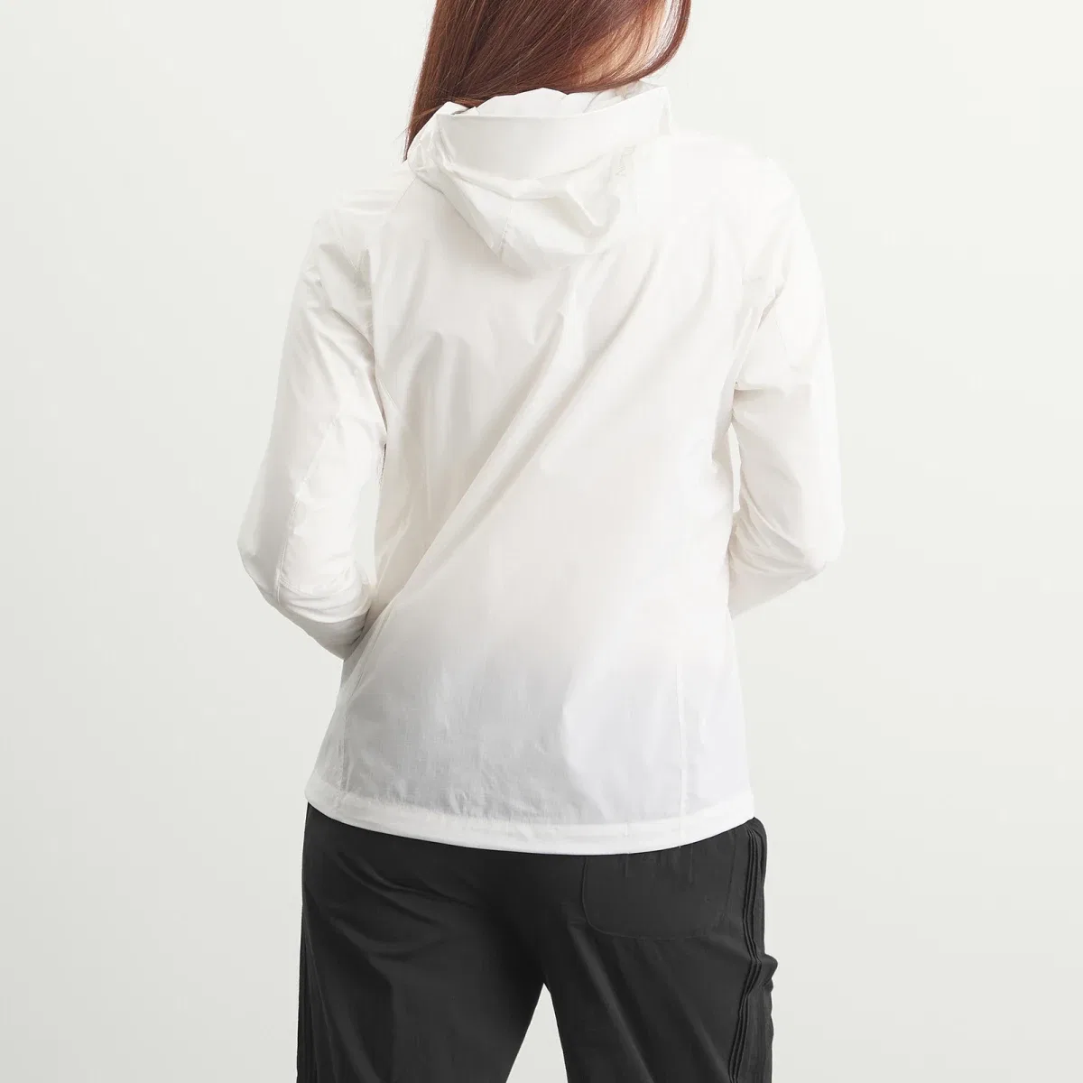 Женская ветрозащитная куртка Squamish Hoody Arcteryx, Arctic Silk / Sea Salt — фото 3