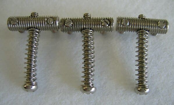

Седла Fender American Vintage 60s с резьбой Telecaster 0056038049 60s AVRI Tele Bridge Saddles 005-6038-049 0056038000