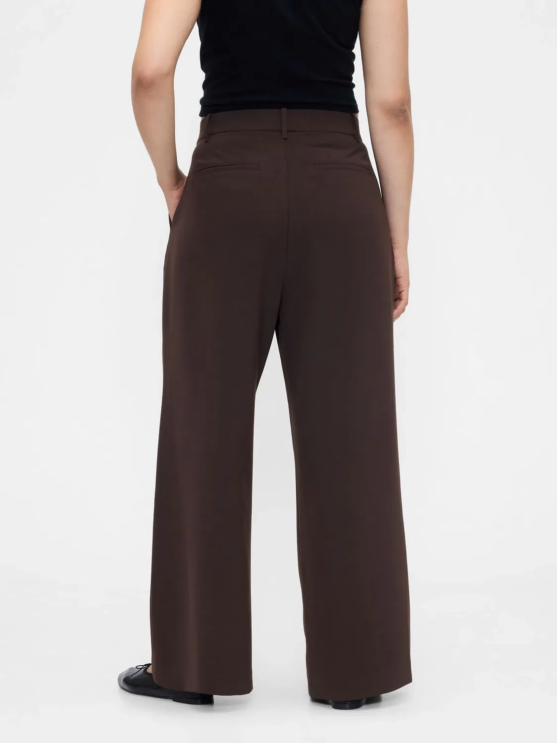 Брюки с высокой посадкой и плиссе Gap Brown 365 Gap, коричневый — фото 2