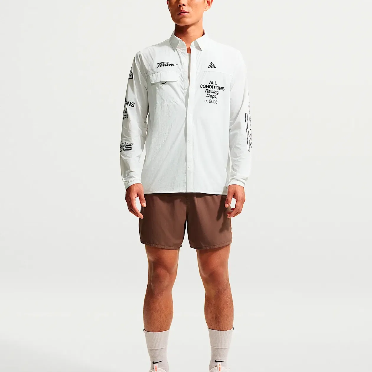 Мужская рубашка с отложным воротником Nike ACG, Цвет Peak White/Black — фото 4