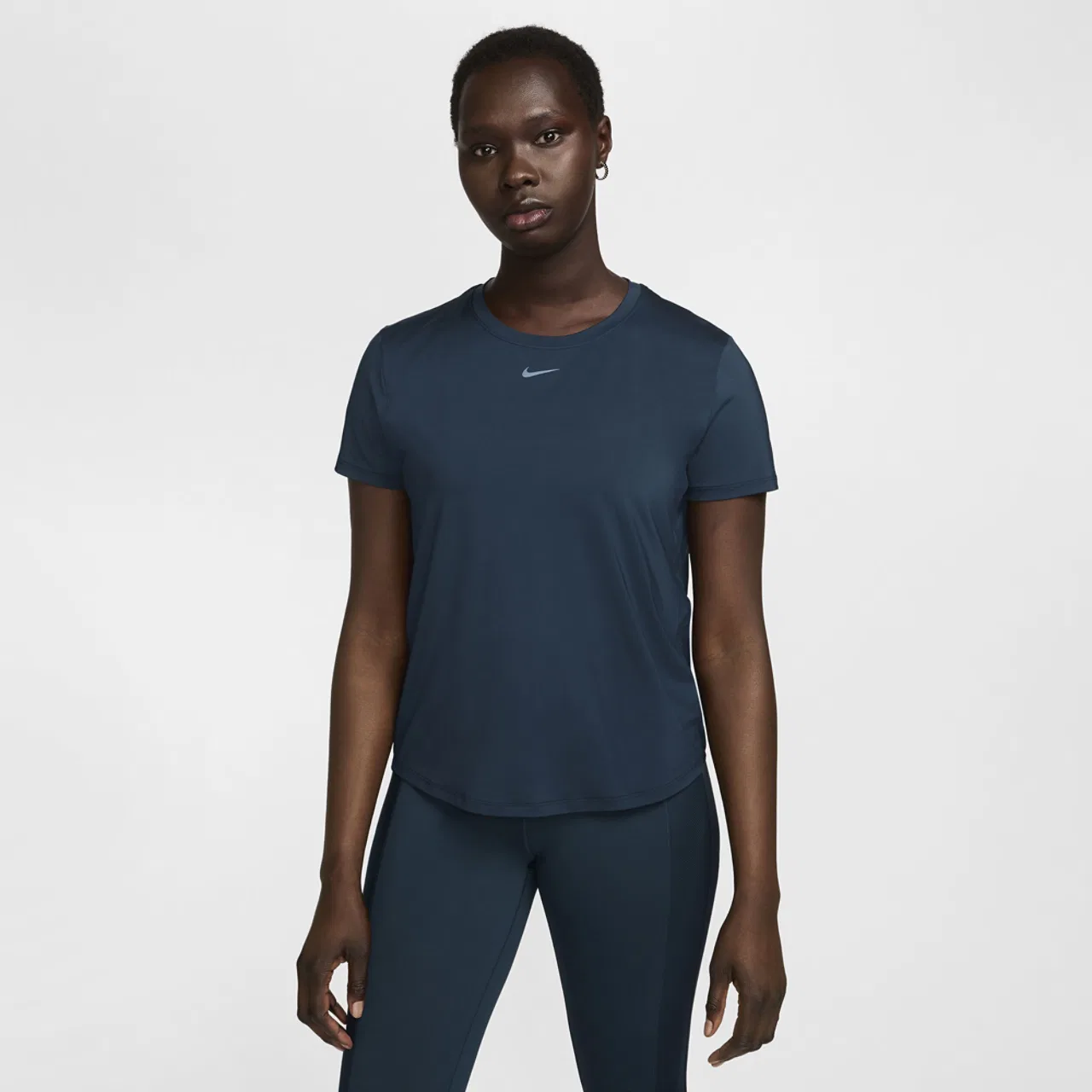 Женская футболка с круглым вырезом Nike One Classic DF SS Top, Nike, Armory Navy Black