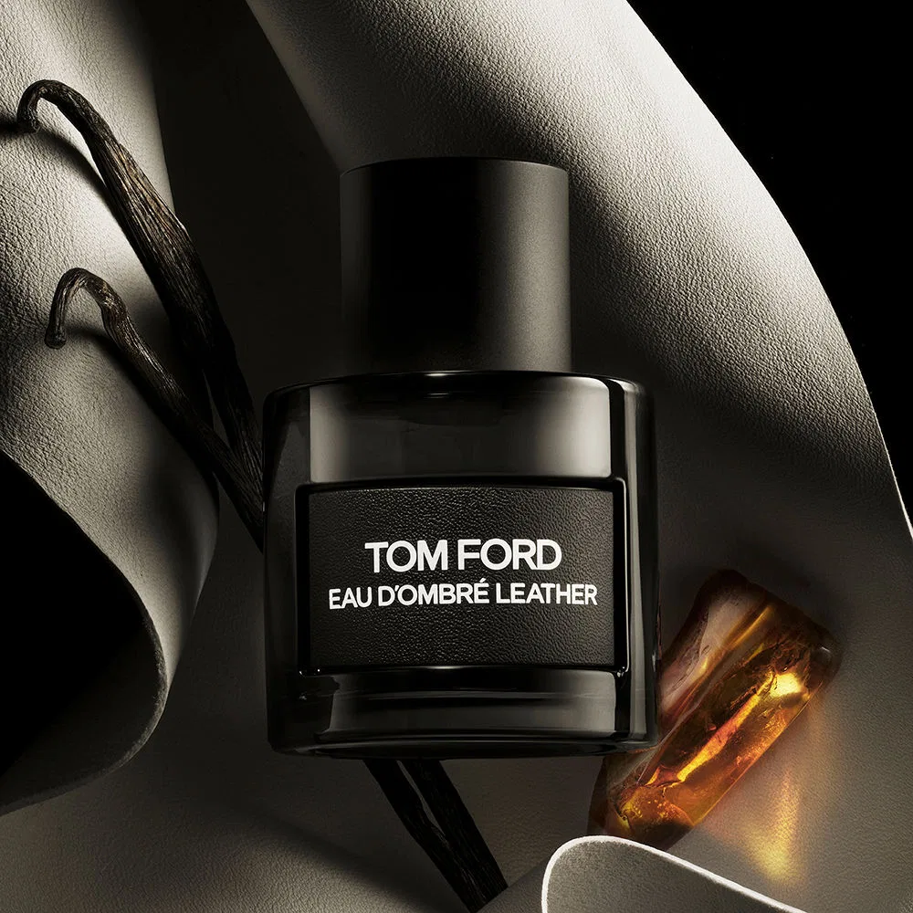 Туалетная вода 50 мл с амберово-кожаным ароматом EAU D’OMBRÉ LEATHER Tom Ford — фото 3