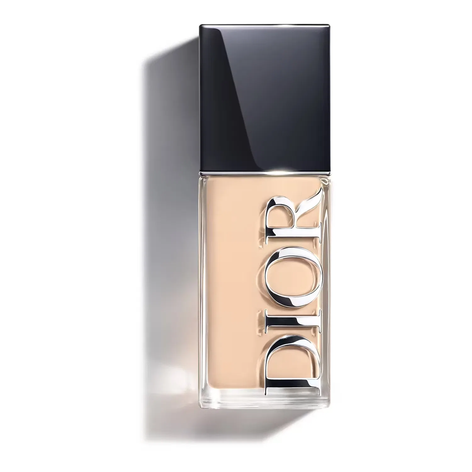 Тональная основа сияющая 30 мл с гиалуроновой кислотой DIOR, 1.5 Warm