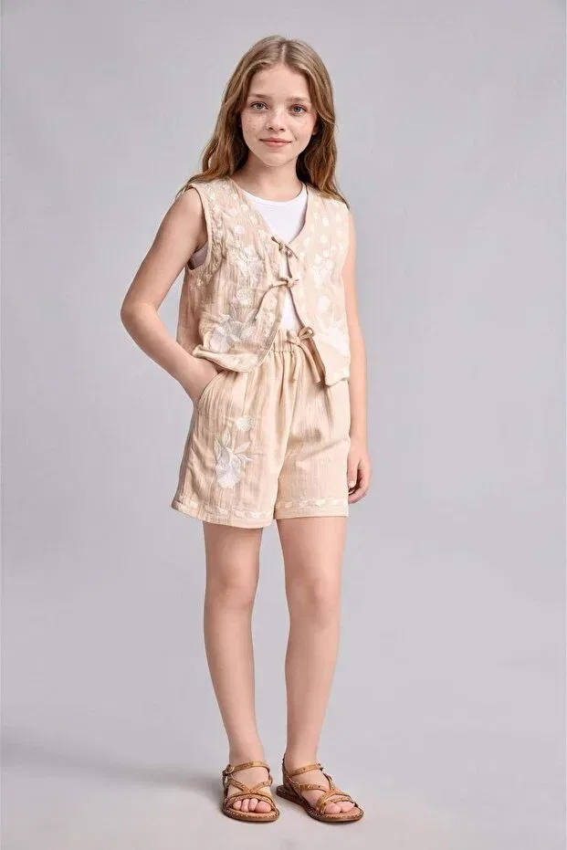 Детские шорты для девочек с вышивкой Regular fit brode beige shorts for girls g0898a826hs Defacto, Beige-Bg757 — фото 3