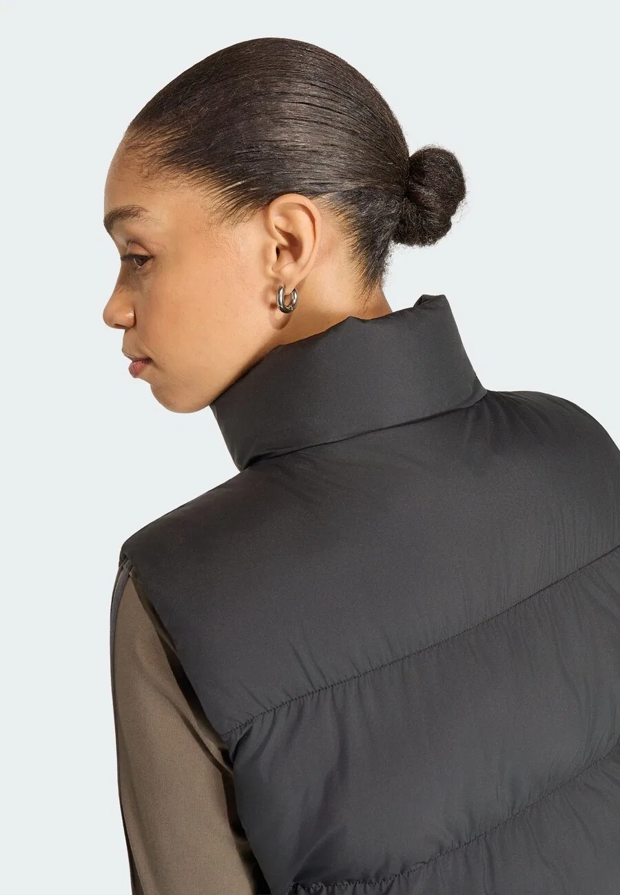 Жилет ADIDAS ORIGINALS 'REGULAR PADDED' черного цвета — фото 4
