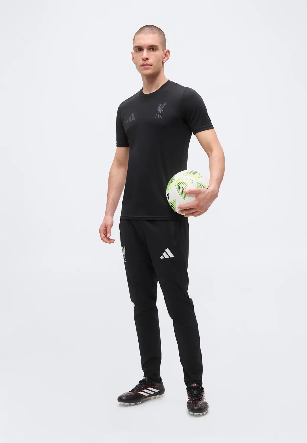 Брюки для путешествий Liverpool FC Tiro - клубная одежда Adidas Performance, Black — фото 2