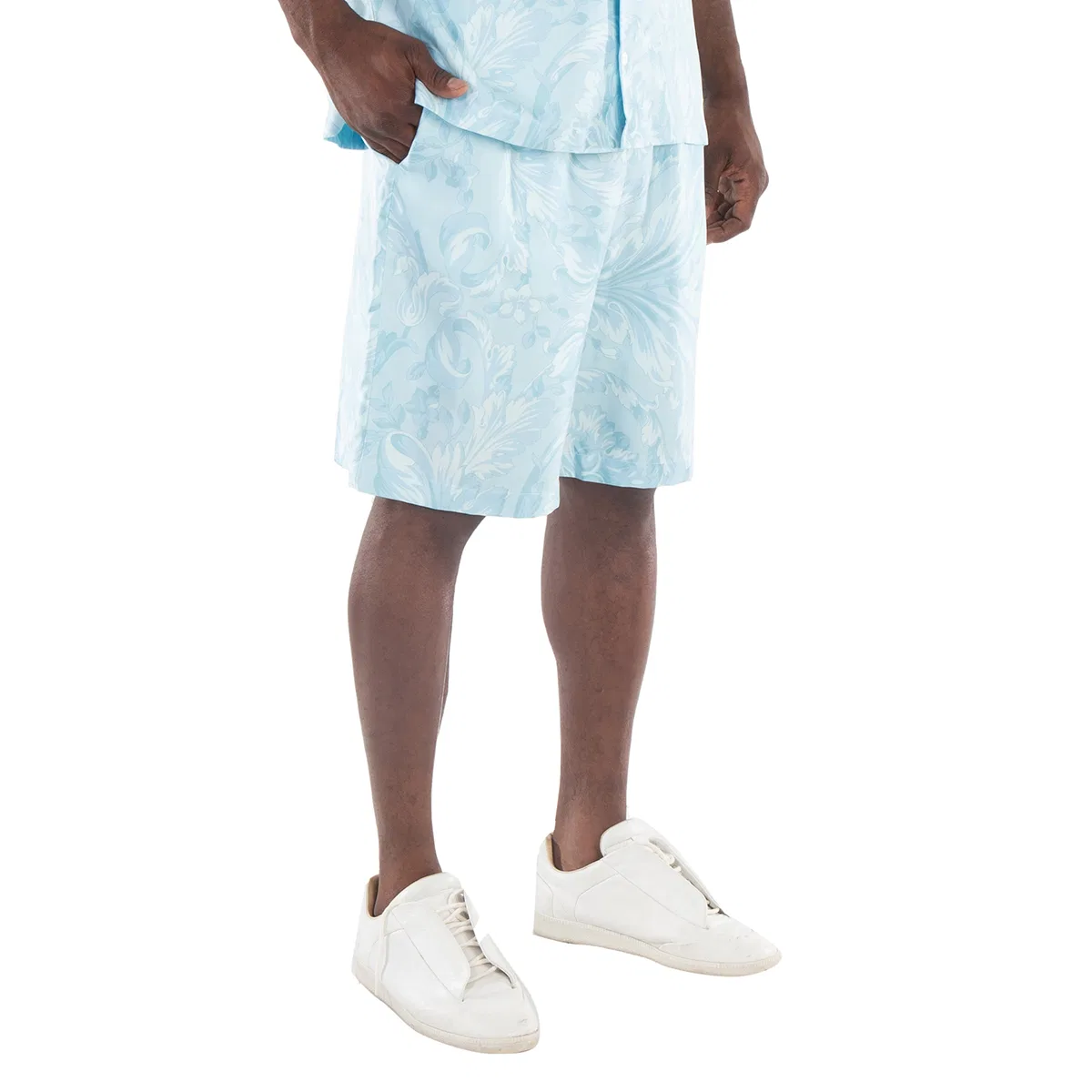 Шорты из шелка с принтом Barocco Print Silk Shorts Versace, Blue — фото 3
