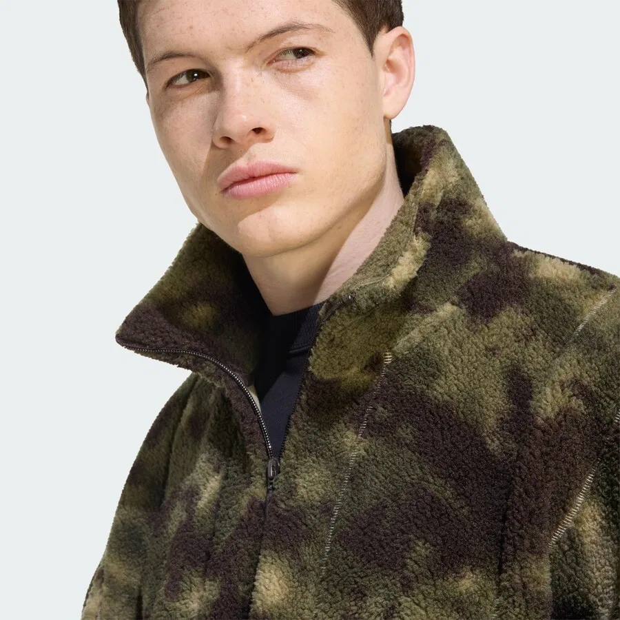 Флисовая куртка ADIDAS ORIGINALS цвета хаки и темно-зеленого — фото 3