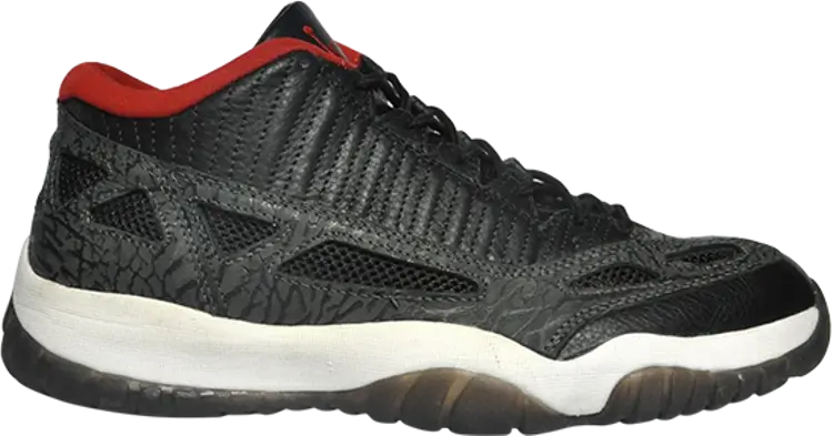 

Кроссовки Air Jordan 11 Retro Low IE Black Charcoal Red 2003, черный