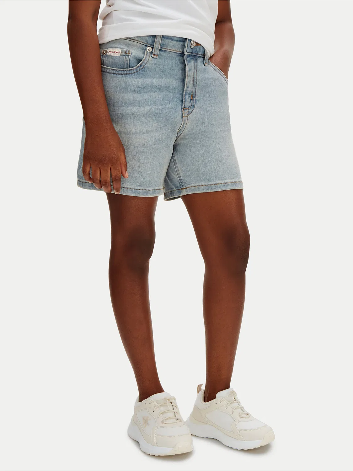 Джинсовые шорты стандартного кроя для девочки Calvin Klein Jeans, голубой