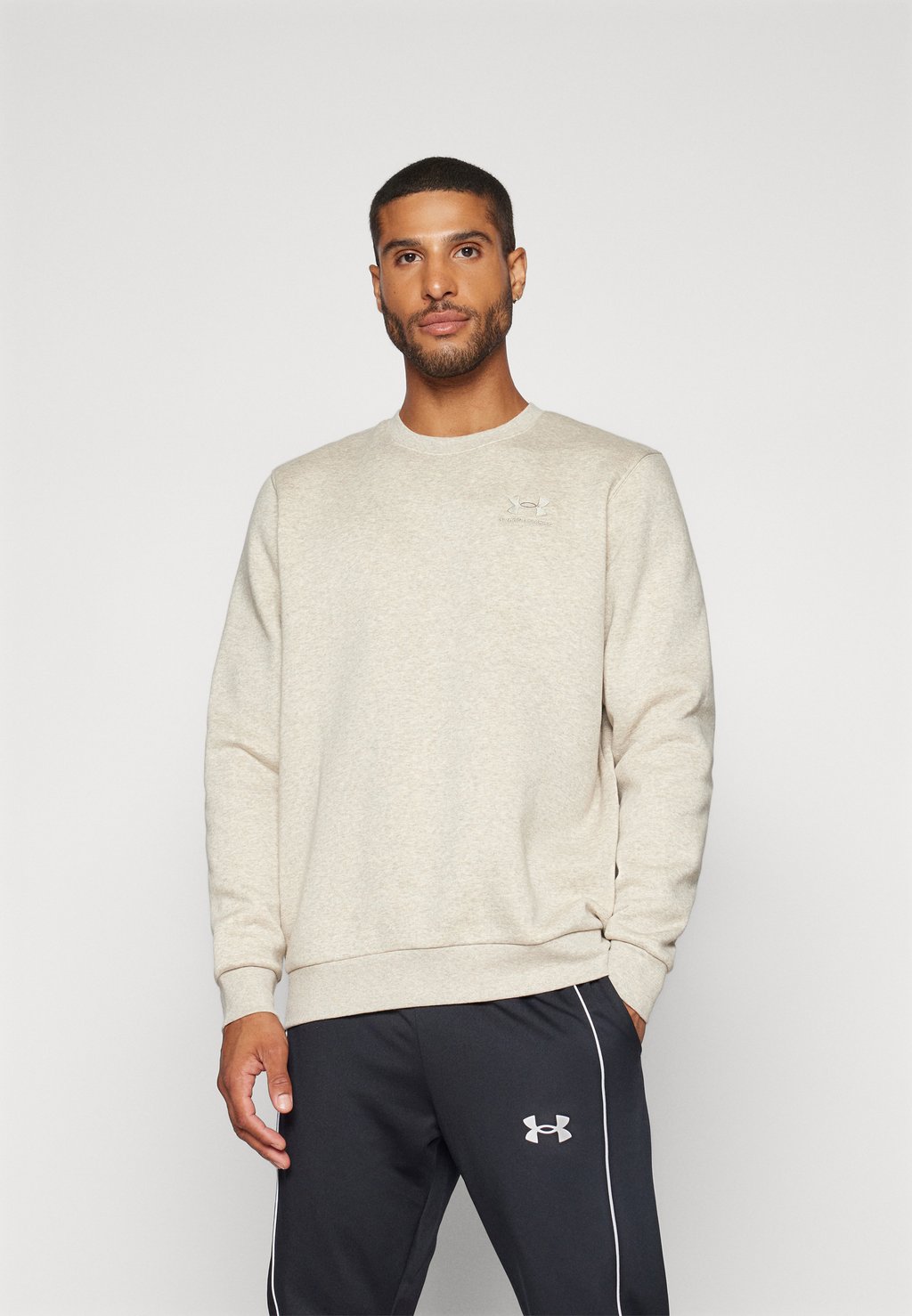 

Толстовка ESSENTIAL CREW Under Armour, серо-коричневый