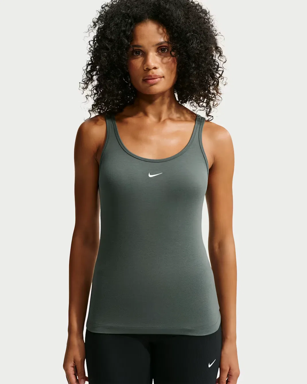 Женская майка Nike Sportswear Chill Knit, Camo Green