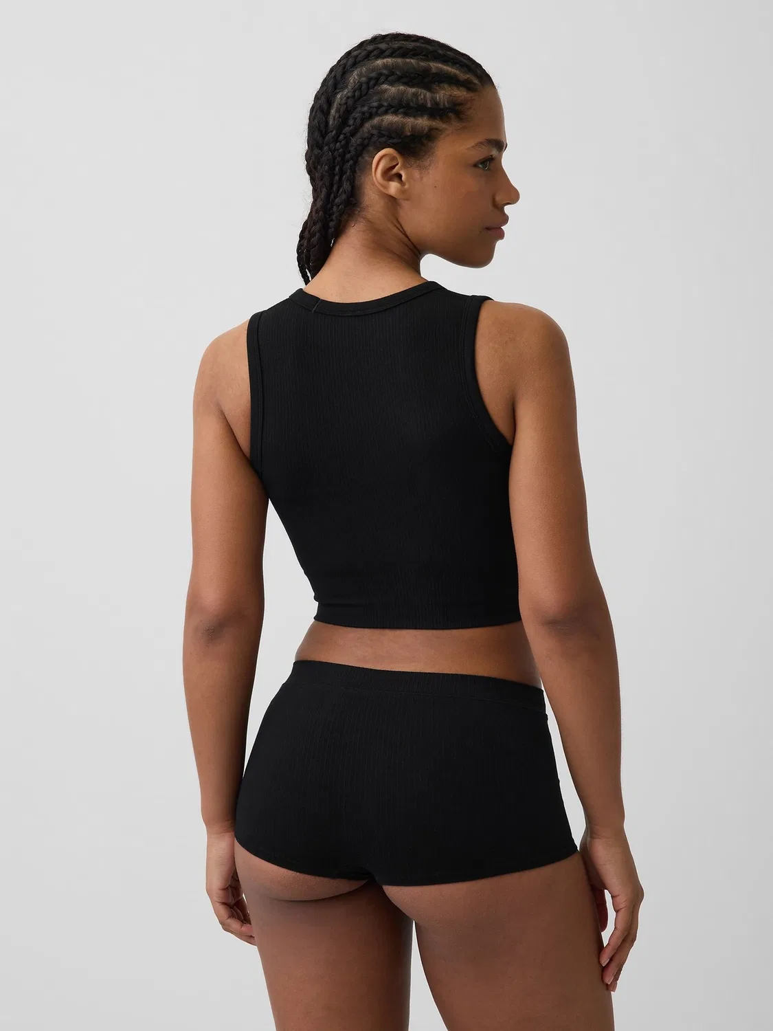 Топ-майка с ребристой вязкой Gap Black Seamless Rib Crop Tank Vest, черный — фото 3
