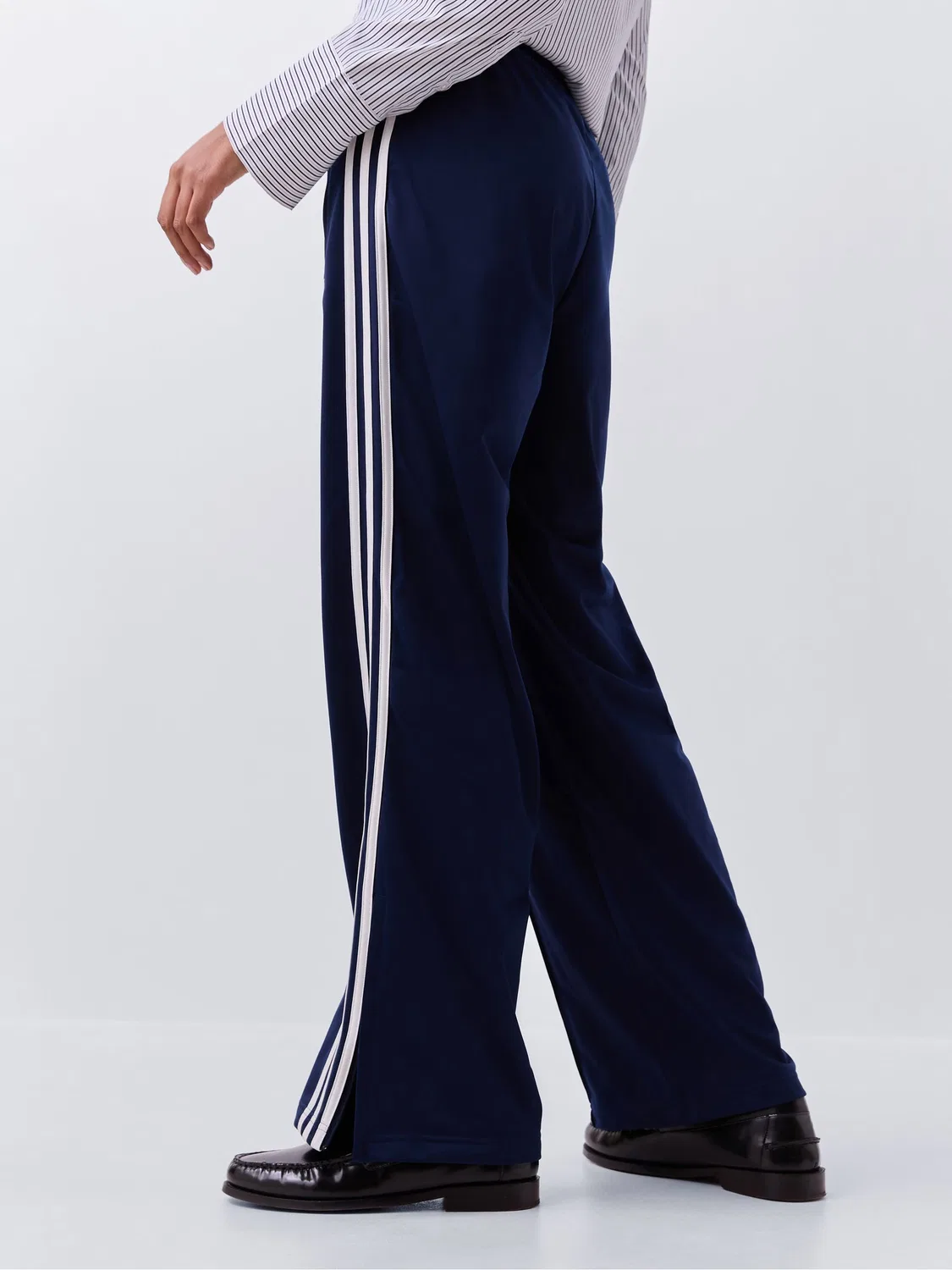 Штаны свободного кроя Firebird adidas originals, темно-синие с белым — фото 4