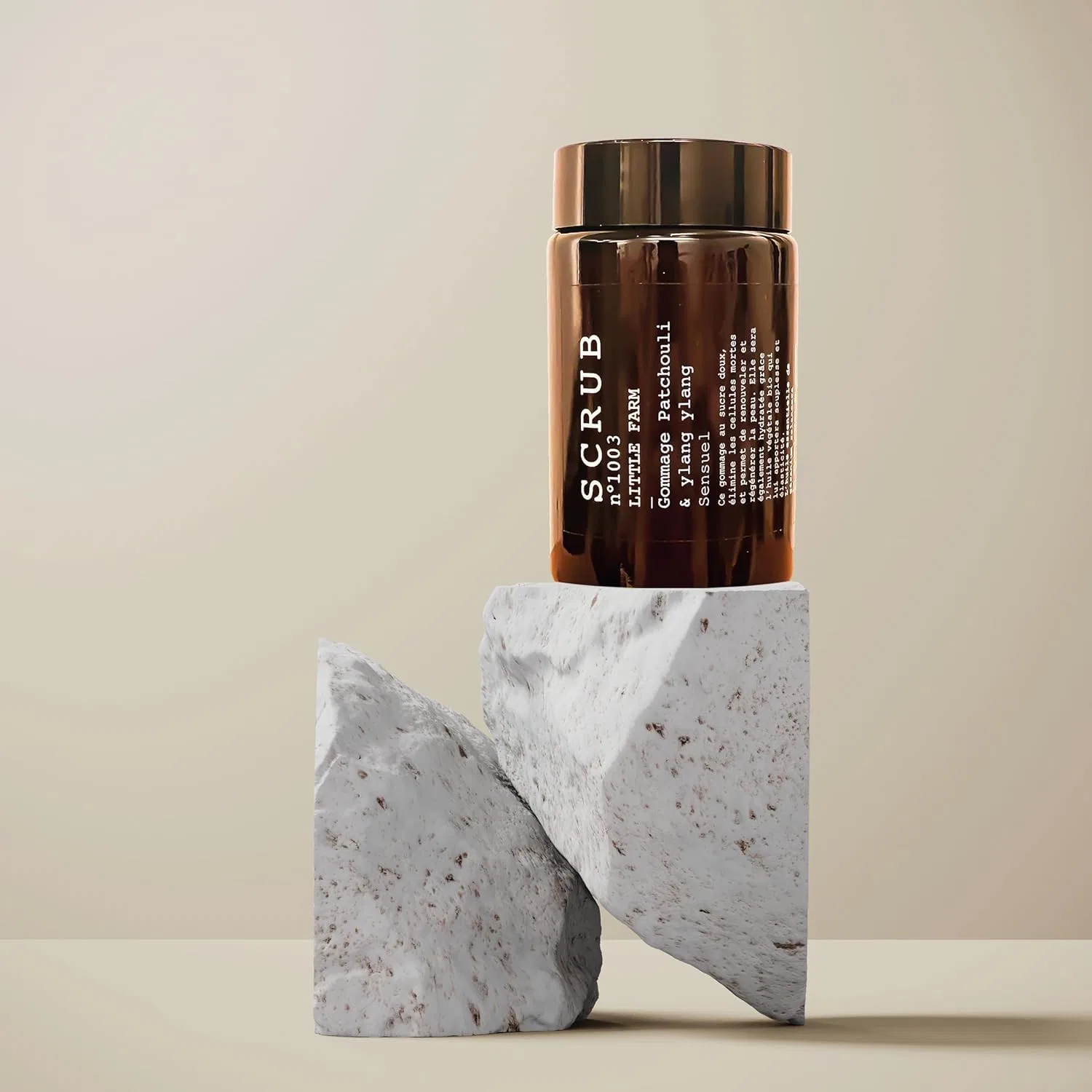 Скраб для тела Gentle Exfoliating Little Farm Patchouli & Ylang Ylang, 210 г