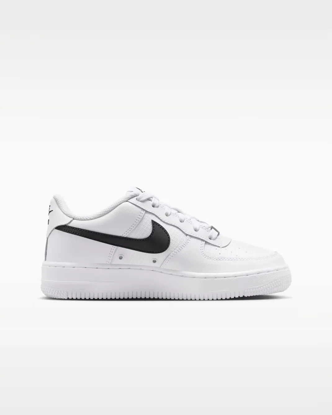 Кроссовки для детей постарше Nike Air Force 1 Tech, White/White/Black — фото 3