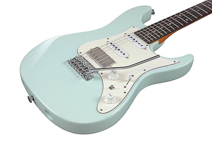 

Ibanez Prestige AZ2204NW Электрогитара с футляром - мятно-зеленый AZ2204NW 6str Electric Guitar - Mint Green w/Case