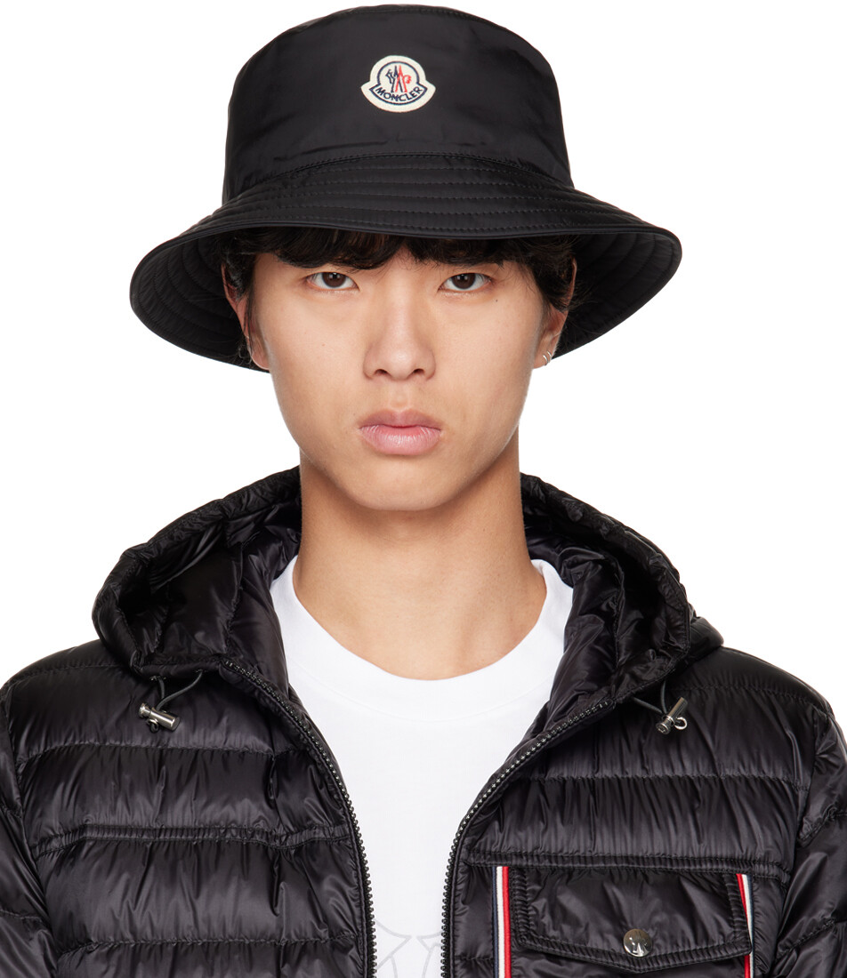 

Черная панама с логотипом Moncler