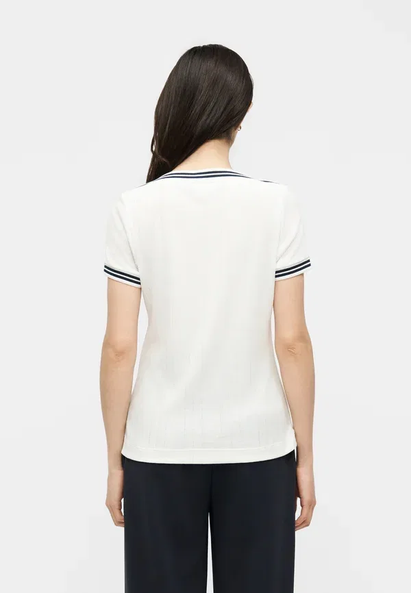 Футболка Lacoste Classic, белый/темно-синий, круглый вырез — фото 3