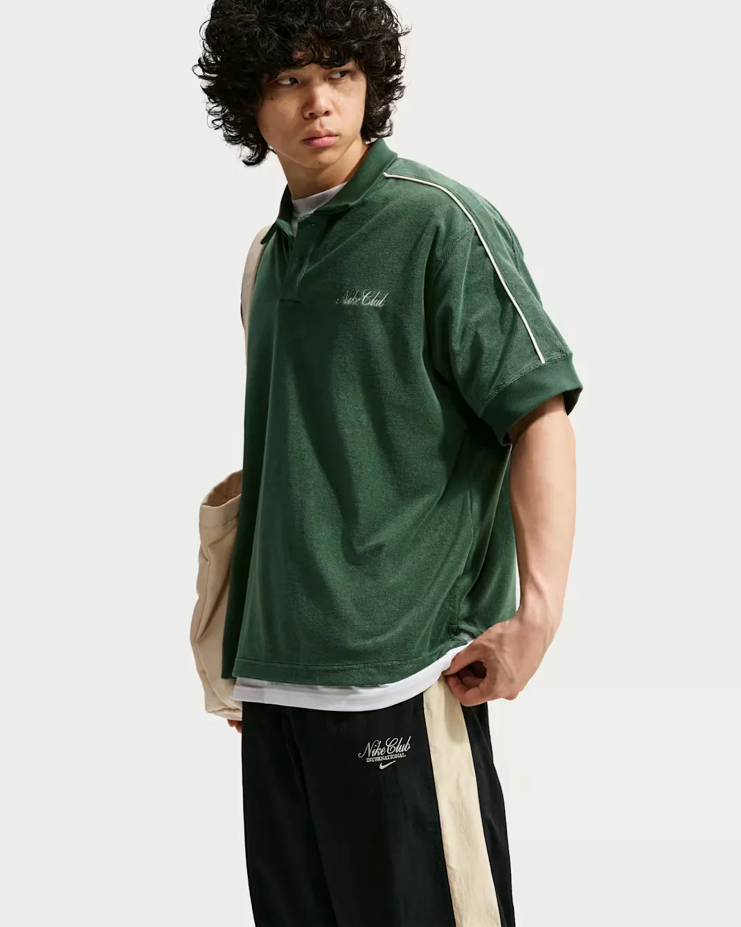 Мужская рубашка поло из французского махрового трикотажа Nike Sportswear Club, Fir/Phantom/White/Phantom — фото 3