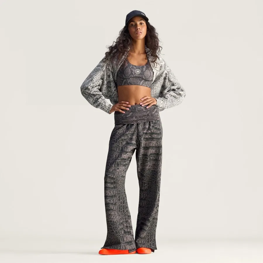 Спортивный бюстгальтер средней поддержки с принтом Truepurpose Training adidas by Stella McCartney, Серо-черный — фото 4