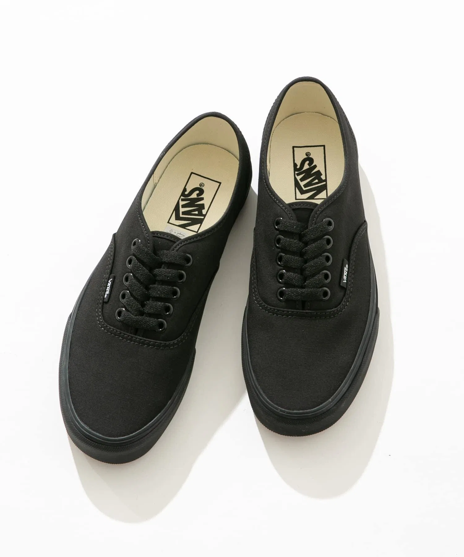 Мужские кроссовки VANS UA AUTHENTIC — фото 2