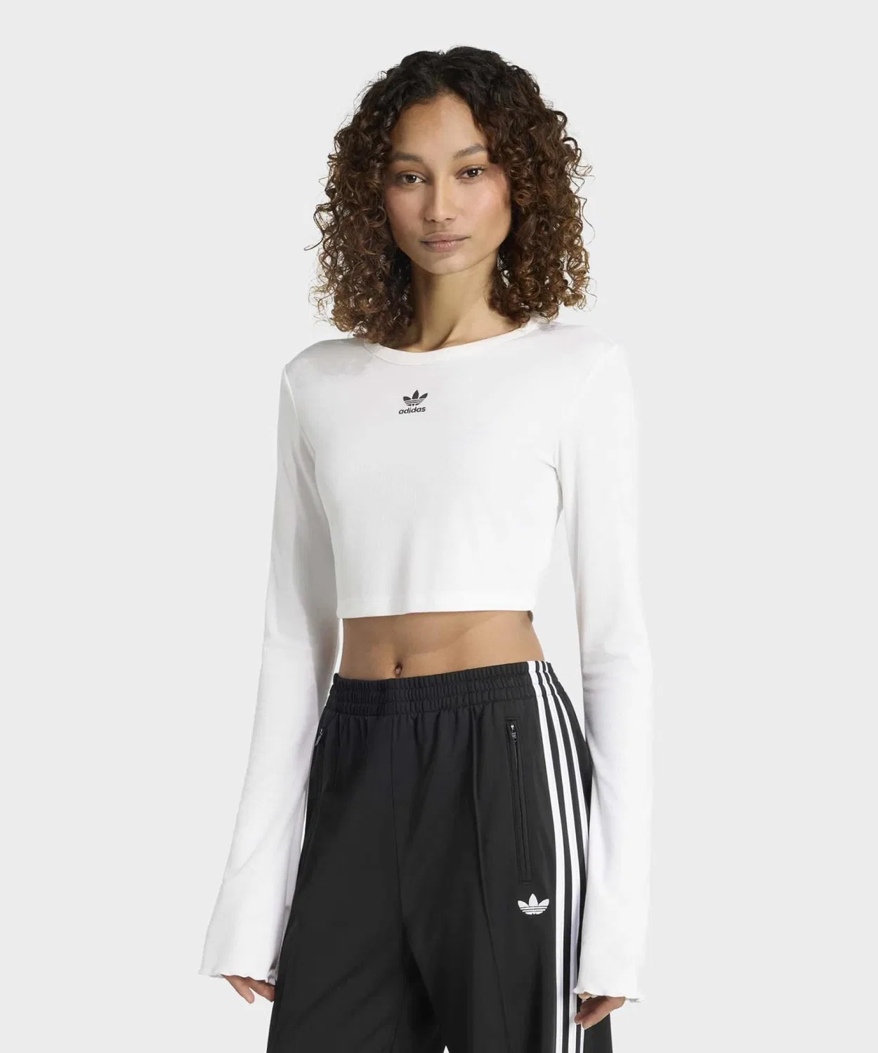 Женская футболка с длинным рукавом модель Essentials Scallop Edge Adidas, White