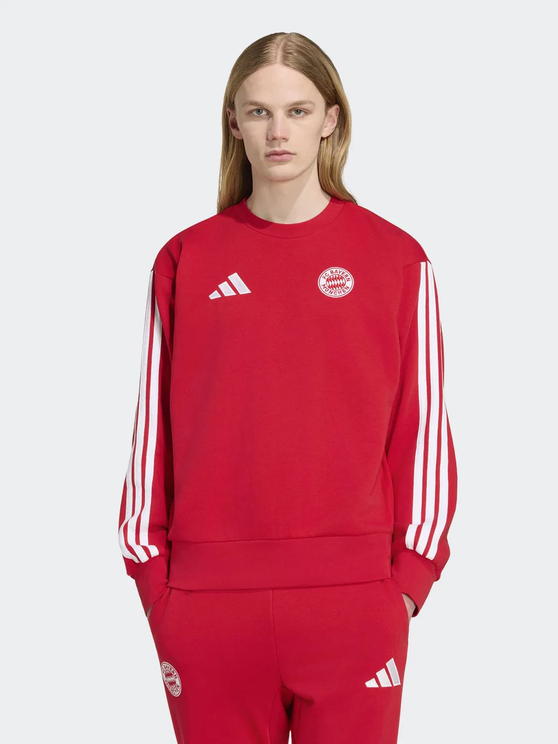 Спортивная толстовка Adidas Performance FCB DNA красного цвета — фото 4