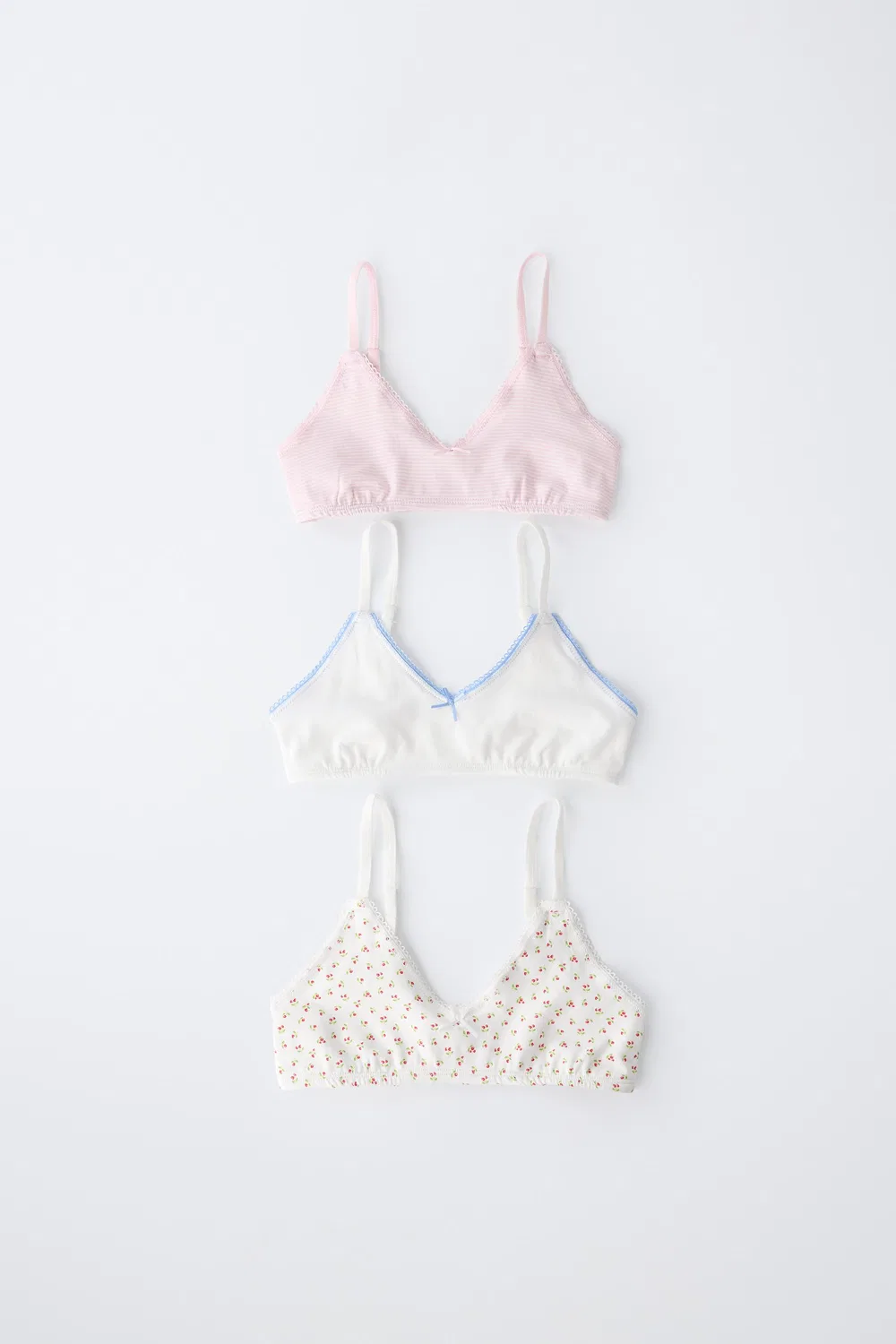 Для детей 9-14 лет / Набор из трех цветочных и вишневых топов ZARA, Multicoloured