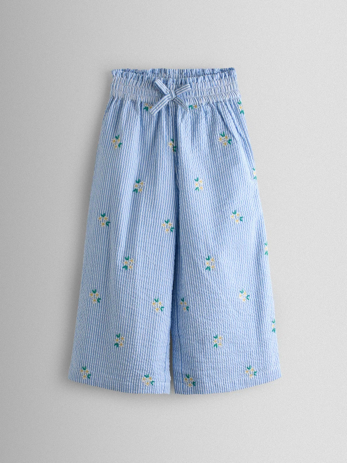Брюки из сеерсакера с вышивкой Jojo Maman Bébé, Blue Stripe Daisy — фото 2