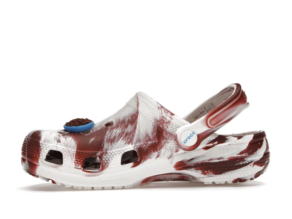 Детские кроксы с вентиляционными отверстиями Crocs Classic Clog Cocoa Puffs, белый/гранатовый — фото 3