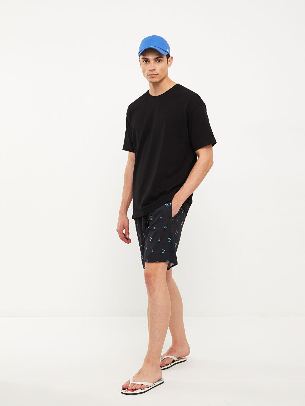 

Мужские морские шорты с рисунком до колена LCW SWIMWEAR