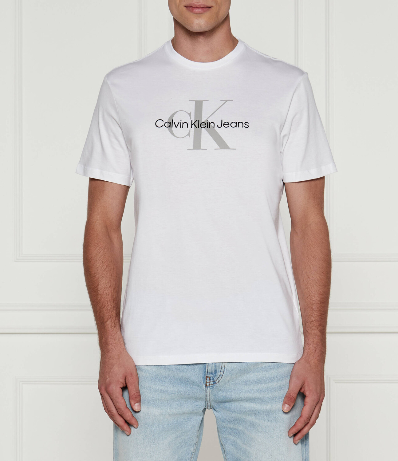 

Футболка CALVIN KLEIN JEANS Regular Fit, белый