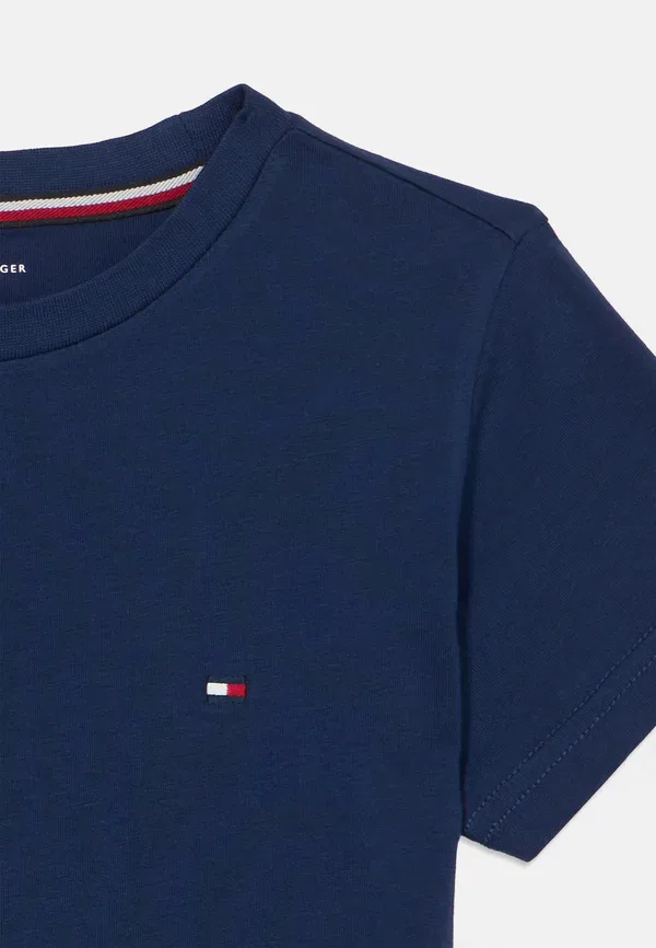 Комплект из 2 футболок с круглым вырезом хлопок Tommy Hilfiger Bonita Pink, Preppy Navy, темно-синий/розовый — фото 4