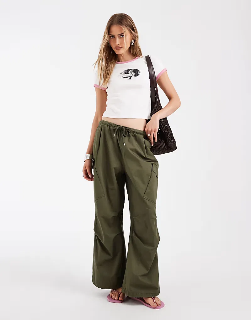 Футболка baby ringer с графическим принтом Levi's, белый — фото 2