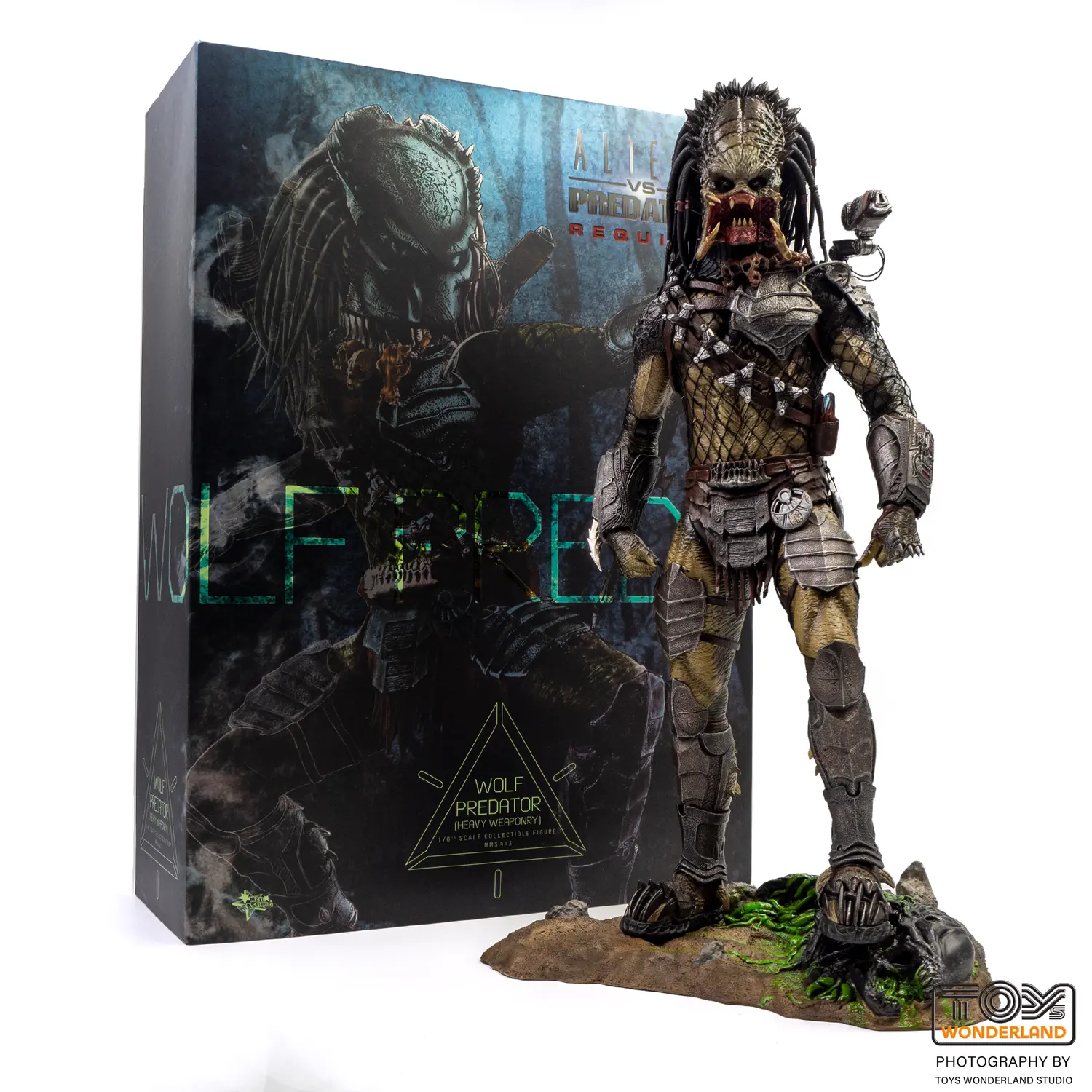 

Коллекционная фигурка Hot Toys Aliens vs. Predator: Requiem, Wolf Predator (Heavy Weaponry) MMS443, 35 см