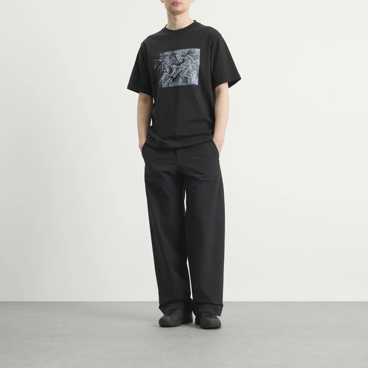 Футболка хлопковая с принтом Kragg Cotton Lithographica Arcteryx, Black — фото 4