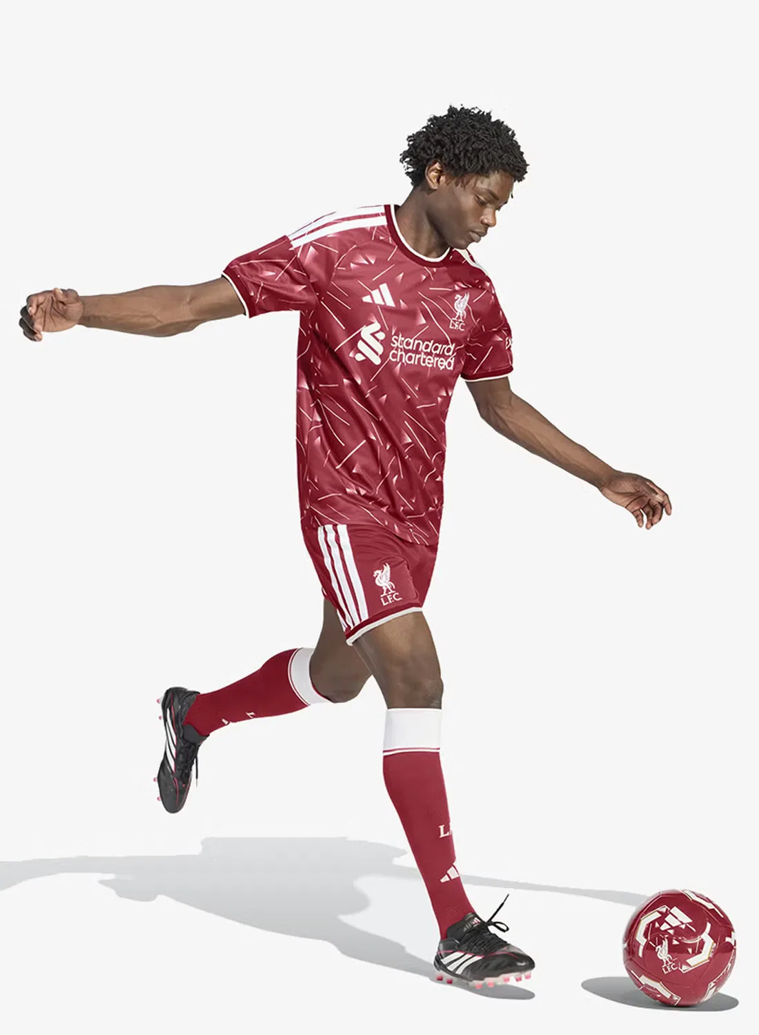 Шорты футбольные Liverpool FC Home Adidas, белый — фото 3