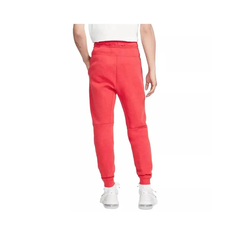 Мужской комплект из худи и джоггеров Sportswear Tech Fleece Light Nike, Цвет: Rot Scharlachrot — фото 2