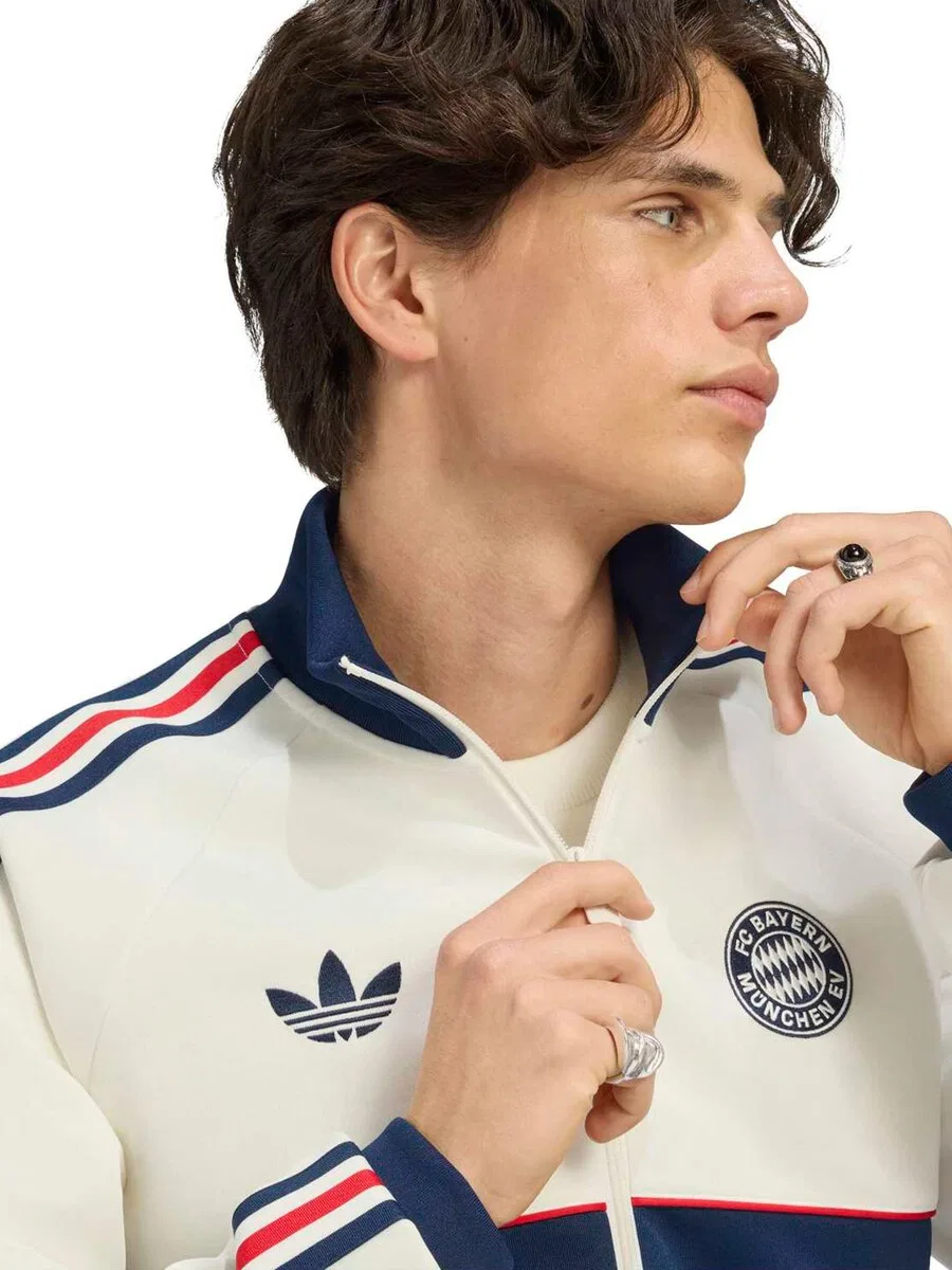 Худи на молнии ADIDAS ORIGINALS 'FC Bayern Munchen' из шерсти белого цвета — фото 3