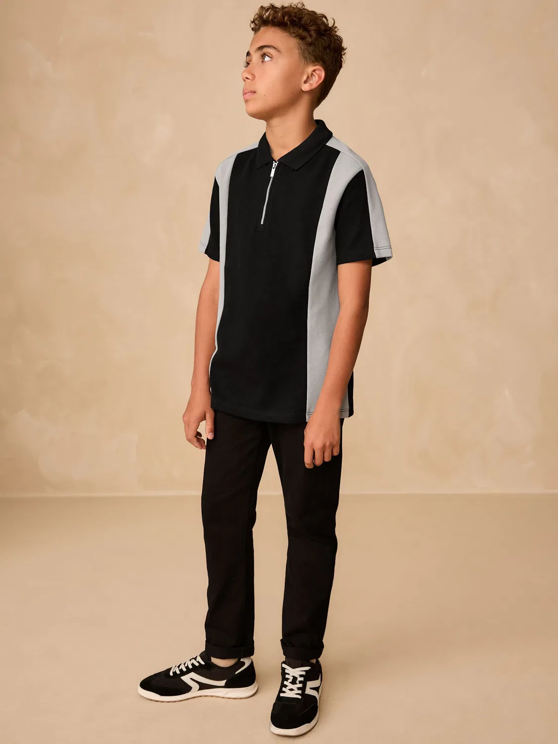 Поло Next с цветовой блокировкой, модель Zip Neck Textured Colourblock, черно-серый — фото 2